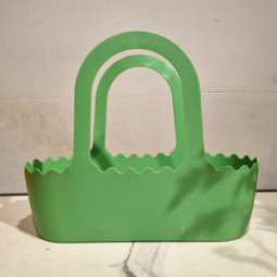 אדנית פלסטיק בגוון ירוק